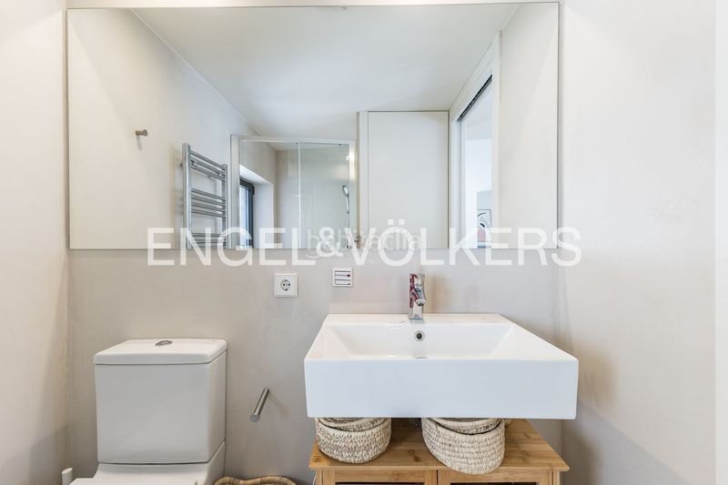 Foto 1e646c66-66db-4fa3-a7a3-e63cc24b2096. Pis amb calefacció a La Vila Olímpica del Poblenou Barcelona