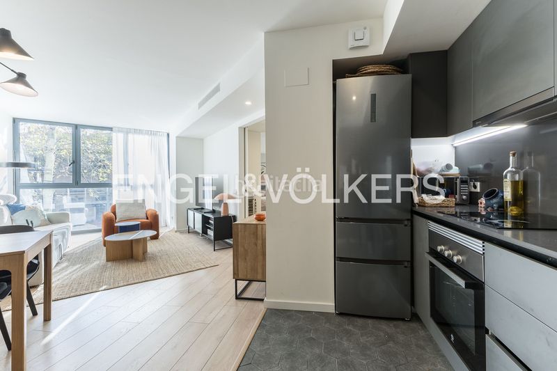 Foto 334592d7-3a66-409f-bea8-6cf205cc86a1. Pis amb calefacció a La Vila Olímpica del Poblenou Barcelona