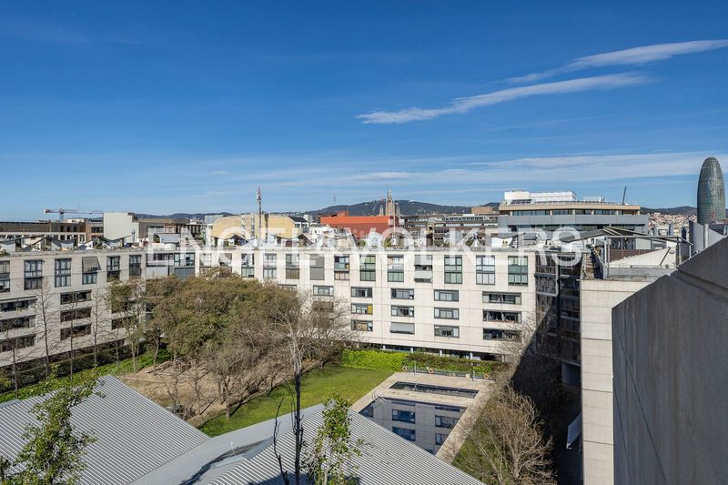 Foto 407a3078-3288-4ada-ae66-12a6cc648bf1. Pis amb calefacció a La Vila Olímpica del Poblenou Barcelona