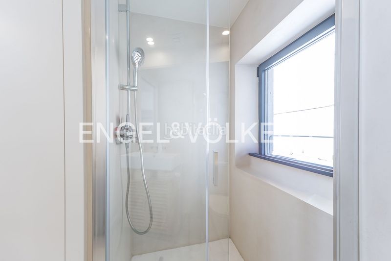 Foto 497cd84f-ef60-4a18-ac8a-2e34abcdb21c. Pis amb calefacció a La Vila Olímpica del Poblenou Barcelona