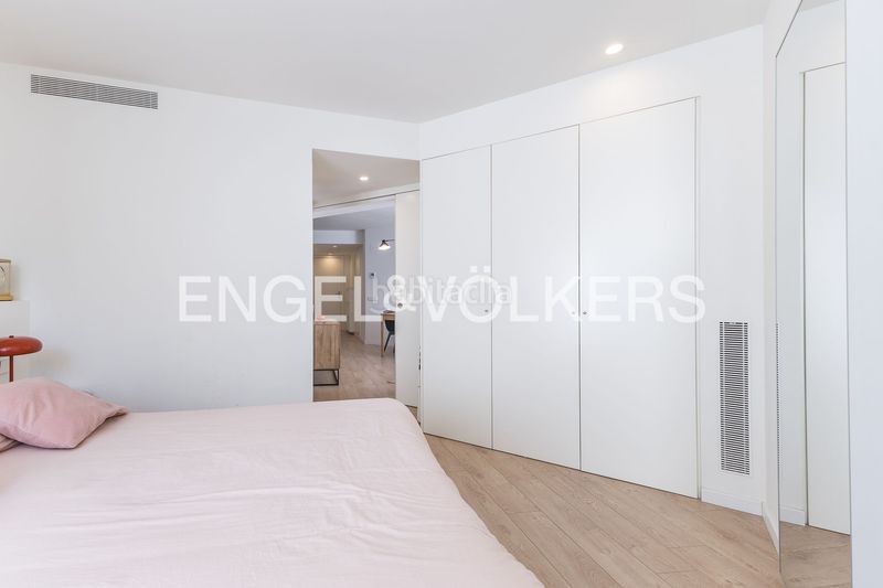 Foto f541afc4-ca10-48d5-bd9c-5308cdb36f3b. Pis amb calefacció a La Vila Olímpica del Poblenou Barcelona