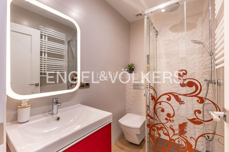 Foto 0cd609cd-ce0e-4949-b9f2-0fee8748b4dd. Àtic amb calefacció aparcament a Camí de la Serra Mataró