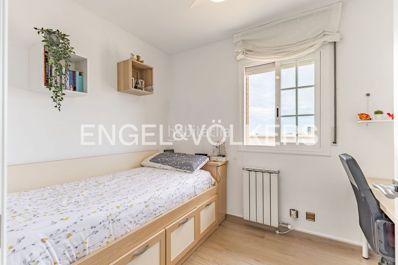 Foto 0e7d05f7-b948-4411-a875-5182de517808. Àtic amb calefacció aparcament a Camí de la Serra Mataró