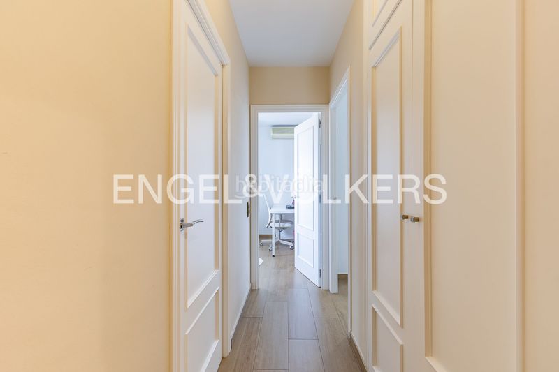 Foto 1bd814eb-5a67-4555-b4bb-9bfe3e8c27b3. Àtic amb calefacció aparcament a Camí de la Serra Mataró