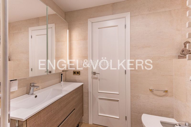 Foto 6b7d3f53-e2aa-49e8-9d14-d40cd19336bc. Àtic amb calefacció aparcament a Camí de la Serra Mataró