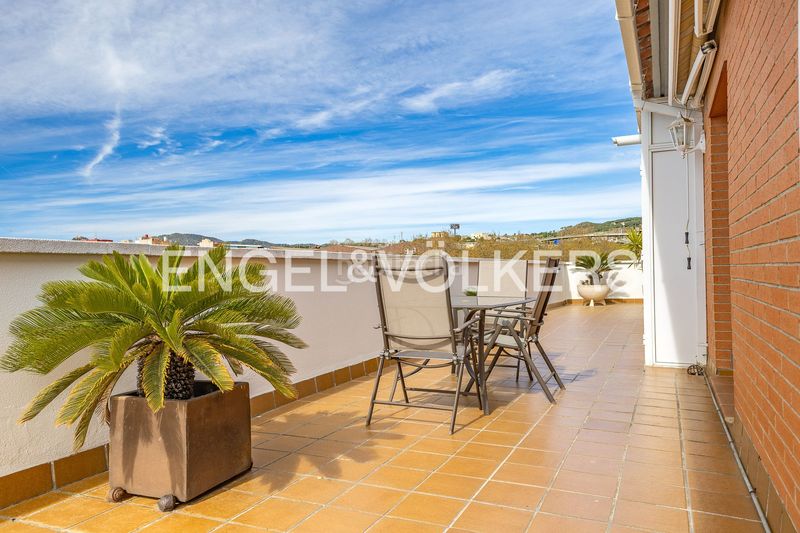 Foto 762a55db-e81f-4101-b542-10c698ee49cf. Àtic amb calefacció aparcament a Camí de la Serra Mataró