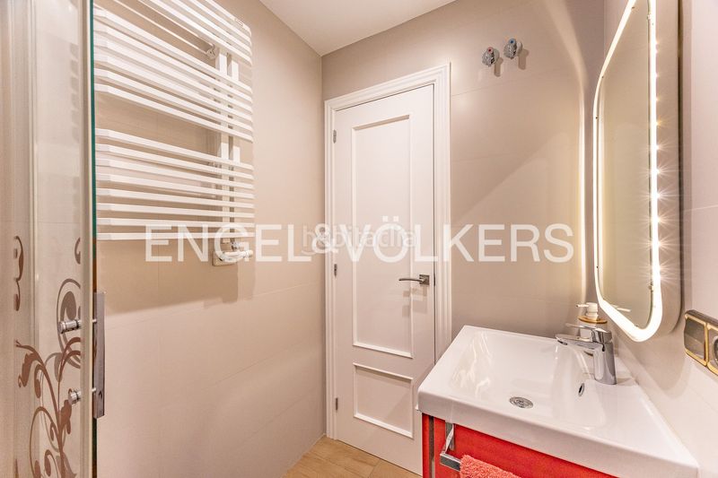 Foto 958912a6-66f0-41bb-a30e-aa84b9b70161. Àtic amb calefacció aparcament a Camí de la Serra Mataró