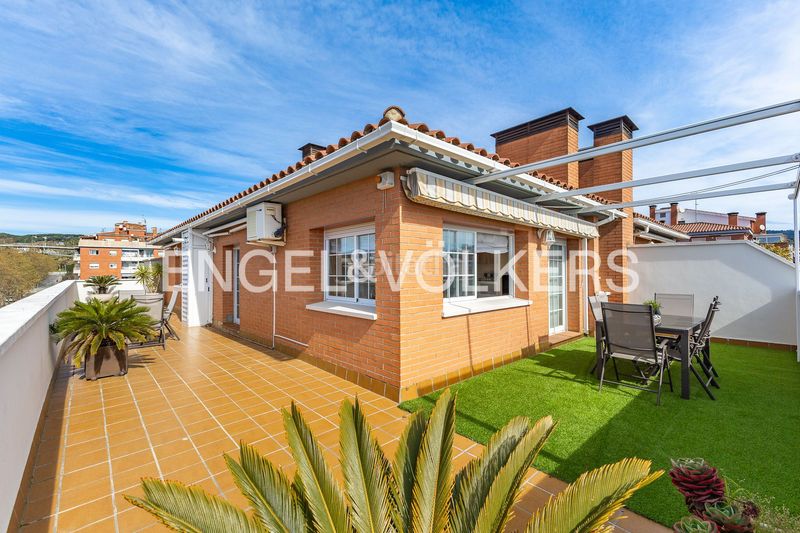 Foto dfe17543-5517-4e90-99c8-e16a18c5e94b. Àtic amb calefacció aparcament a Camí de la Serra Mataró