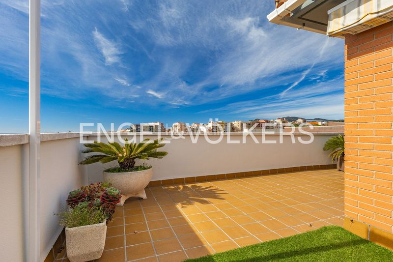 Foto e591e53a-7de9-488f-b597-ba4768653687. Àtic amb calefacció aparcament a Camí de la Serra Mataró