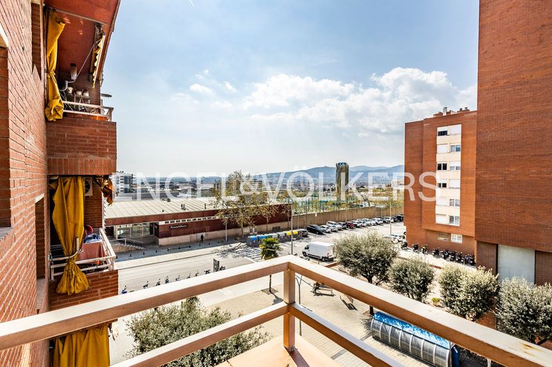 Foto b6923ad7-236d-4ff1-bfc4-4e325be1fabd. Pis amb calefacció aparcament a Sant Joan-TV3 Sant Joan Despí