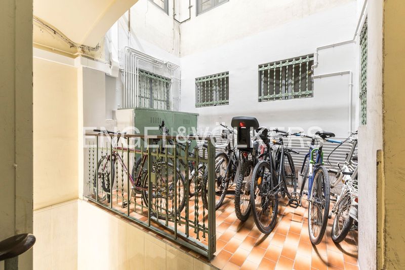 Foto 1e8382ce-6a14-4533-8578-8c59e20901de. Pis amb calefacció a El Parc i la Llacuna del Poblenou Barcelona