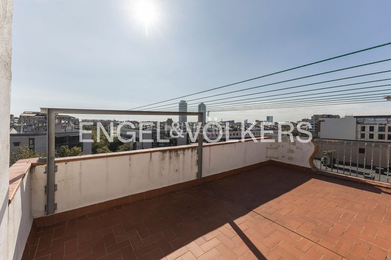 Foto 333ff968-7f79-4d69-bd30-cbf724c21c86. Pis amb calefacció a El Parc i la Llacuna del Poblenou Barcelona