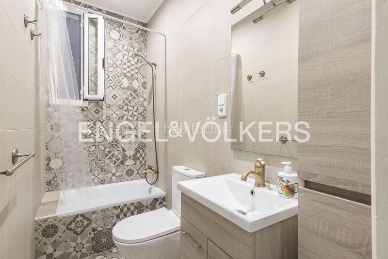 Foto 5518b6af-3a61-497d-9a7f-709801174106. Pis amb calefacció a El Parc i la Llacuna del Poblenou Barcelona