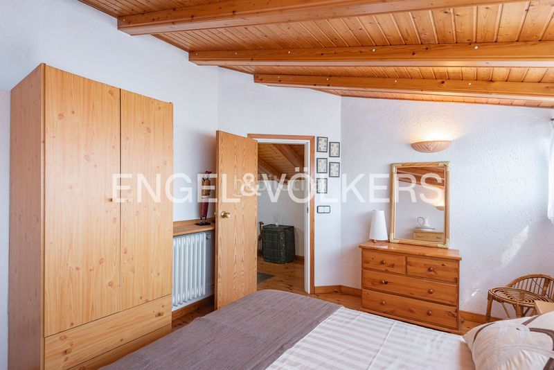 Foto ebc235bf-e08b-42f4-93ed-cd13ca96e2da. Casa amb calefacció aparcament piscina a Montmar Castelldefels