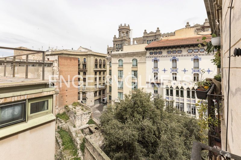 Foto b69874b2-cbdb-43eb-9148-86433e539c3c. Pis amb calefacció a Gòtic Barcelona