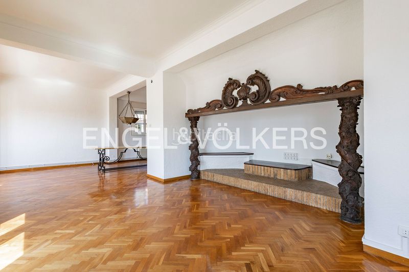 Foto d7b89dea-7608-49b2-8b57-c7c34f999225. Casa amb calefacció aparcament piscina a La Miranda-Can Candeler Sant Just Desvern