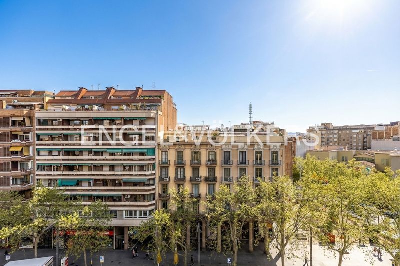 Foto 4231bc85-f452-47b6-9e3d-0eb656c9475f. Pis amb calefacció a El Poble Sec - Parc de Montjuïc Barcelona