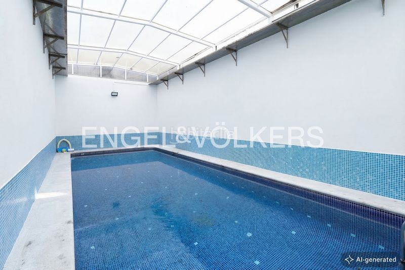 Foto 10b51655-25ff-4649-8ed9-fa6ec937f856. Casa amb calefacció aparcament piscina a Vilapicina - Torre Llobeta Barcelona