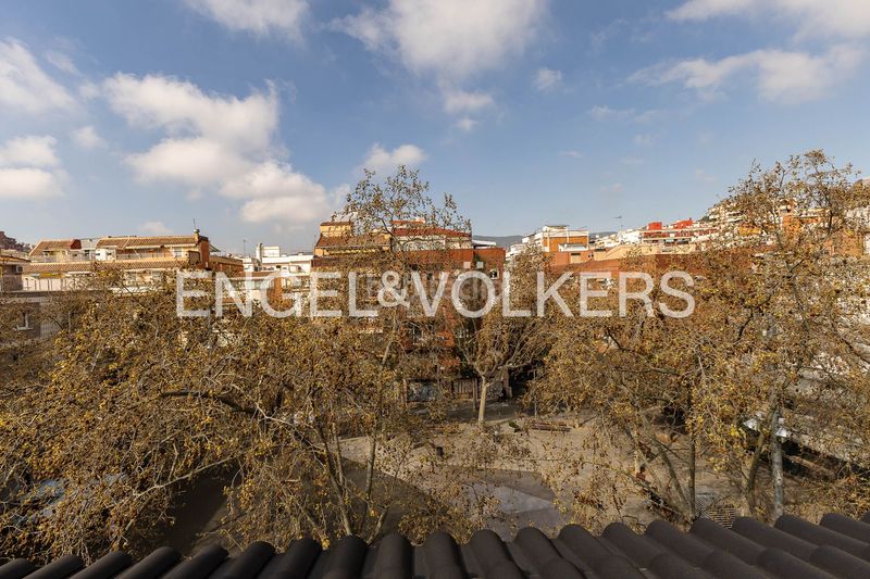 Foto 5a0c457c-56f7-4d7c-984c-b8ff7c50ad9c. Casa amb calefacció aparcament piscina a Vilapicina - Torre Llobeta Barcelona