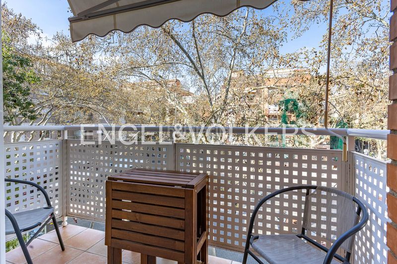 Foto bd121311-dea2-448a-bb3c-c26e905a16b9. Casa amb calefacció aparcament piscina a Vilapicina - Torre Llobeta Barcelona