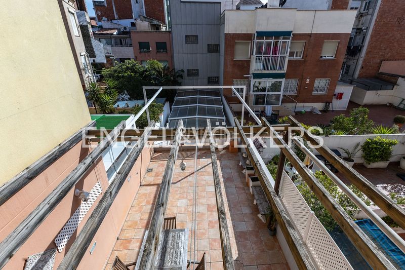 Foto d8105e7c-0225-4857-92f5-4e7f791709c5. Casa amb calefacció aparcament piscina a Vilapicina - Torre Llobeta Barcelona