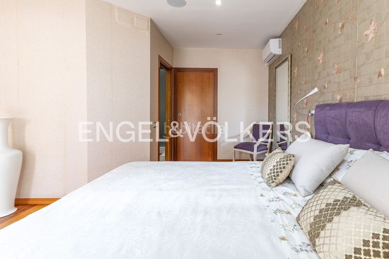 Foto edeb7a9f-9a13-4157-939d-4d0549b14965. Casa amb calefacció aparcament piscina a Vilapicina - Torre Llobeta Barcelona