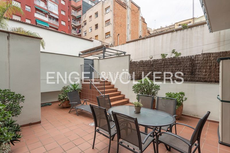 Foto a9294c2f-5179-4bf6-97fd-b034f46aabdd. Dúplex amb calefacció piscina a El Poble Sec - Parc de Montjuïc Barcelona