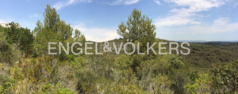 Foto 0e4d6663-38b4-4ede-a75a-6a0a2d937c1b. Terreny residencial a costa Cunit - els jardins - els rosers Cunit