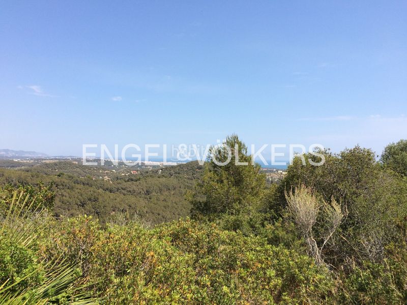 Foto ce781d49-9db1-4fcf-bd66-e2ec7536a9fe. Terreny residencial a costa Cunit - els jardins - els rosers Cunit