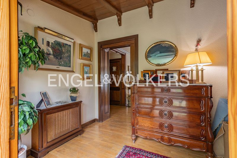 Foto 1a238221-9143-4a08-a79b-f448d9d08ccc. Casa amb calefacció aparcament a Bellaterra