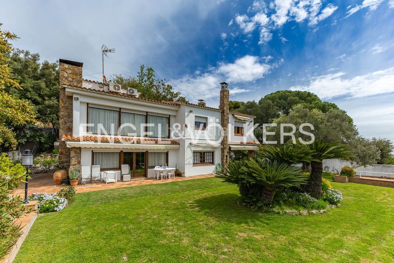 Foto 336ef959-e746-45f8-9d73-8a67ed415522. Casa amb calefacció aparcament a Bellaterra