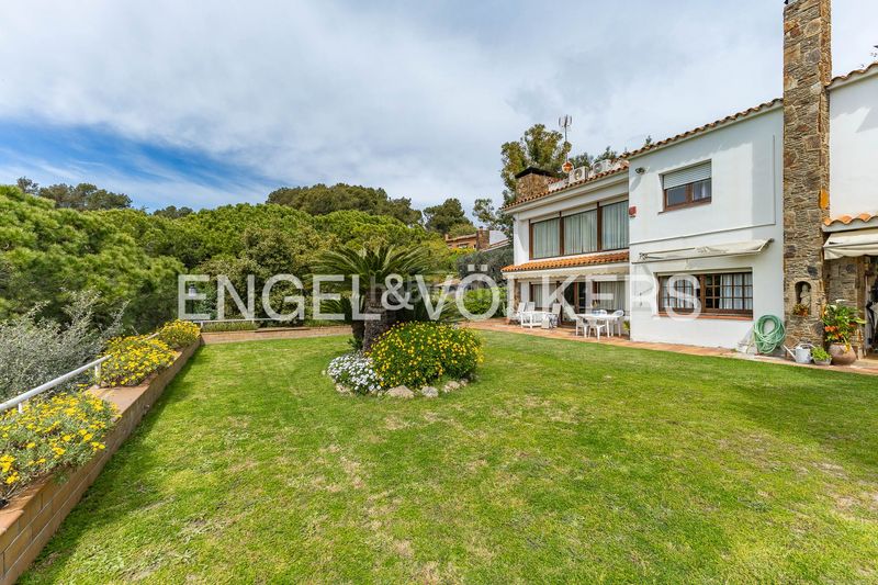 Foto a968db5a-0e4a-41ce-8b6a-7ab610642248. Casa amb calefacció aparcament a Bellaterra