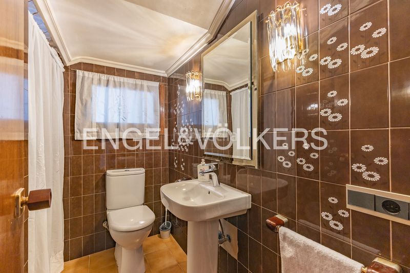 Foto d910ea56-2eb0-46bd-89c2-ad850c541af8. Casa amb calefacció aparcament a Bellaterra