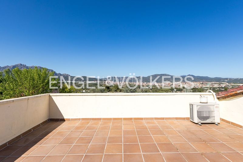 Foto 7a2e63c6-2885-402a-b01a-1fd82eb3c3d4. Casa amb calefacció piscina a Can Rial Esparreguera