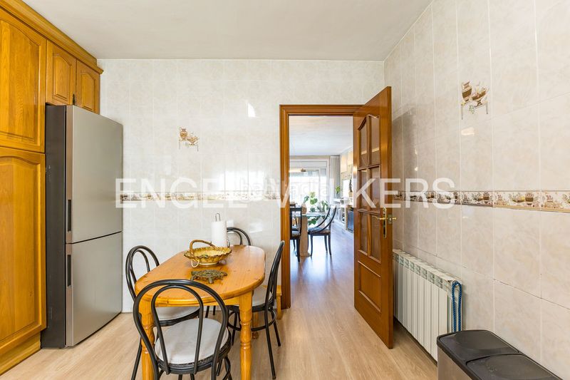 Foto ad4ff190-c313-4878-b2bf-e126526497c0. Casa amb calefacció piscina a Can Rial Esparreguera