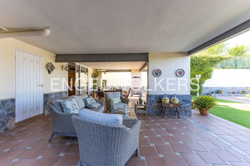 Foto c7145861-eb86-46b8-a834-74209d51653c. Casa amb calefacció piscina a Can Rial Esparreguera