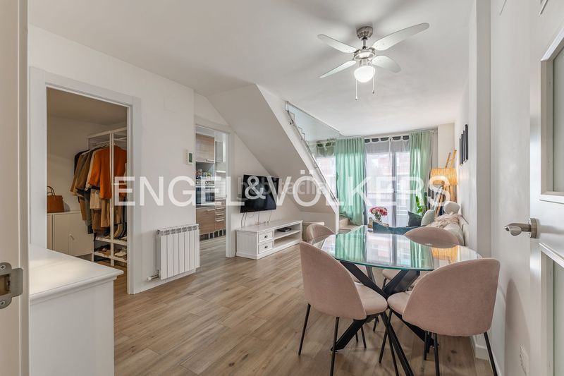 Foto 2330487c-82ae-457b-8996-0d2c6976b7a0. Dúplex amb calefacció aparcament a La Serreta Rubí