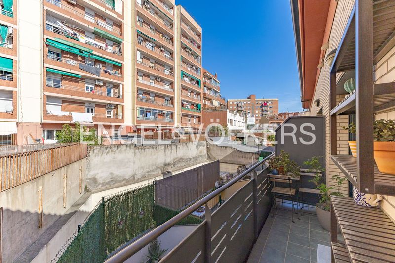 Foto d238ffcd-3f94-480f-b7f9-ec4f9cdac663. Dúplex amb calefacció aparcament a La Serreta Rubí