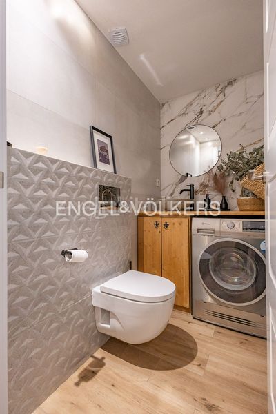 Foto 12edd126-07f4-4ef6-8369-2f22f803150b. Dúplex viva con distinción piso moderno de 3 dormitorios con terraza y balcón, edificio 2019 con ascensor, accesible y seguro, a en Rubí