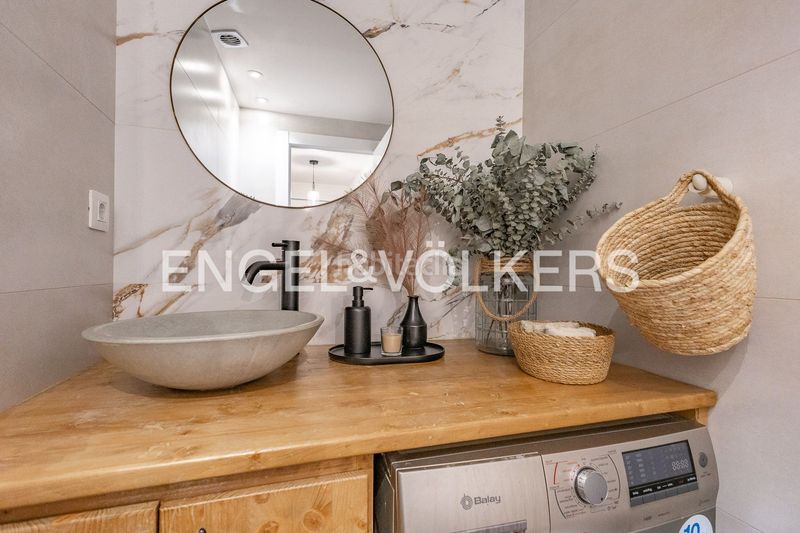 Foto 325e1919-07b0-4b68-810b-3ffd1c54f347. Dúplex viva con distinción piso moderno de 3 dormitorios con terraza y balcón, edificio 2019 con ascensor, accesible y seguro, a en Rubí