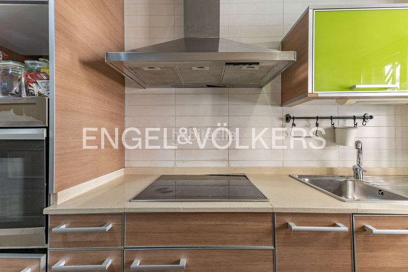 Foto 3c7d0fd7-cc73-45e0-ac8c-d1f6a96287c1. Dúplex viva con distinción piso moderno de 3 dormitorios con terraza y balcón, edificio 2019 con ascensor, accesible y seguro, a en Rubí