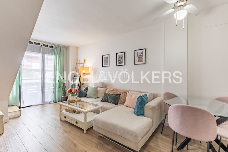 Foto 9e5961ee-37b1-4278-a49a-be512af92014. Dúplex viva con distinción piso moderno de 3 dormitorios con terraza y balcón, edificio 2019 con ascensor, accesible y seguro, a en Rubí