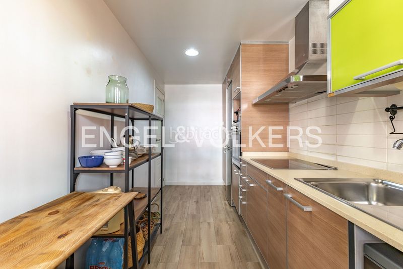 Foto a67656a9-0159-4c4c-b3f0-74abec281bcb. Dúplex viva con distinción piso moderno de 3 dormitorios con terraza y balcón, edificio 2019 con ascensor, accesible y seguro, a en Rubí