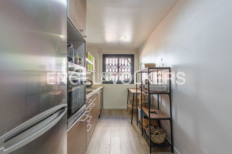 Foto ba8fb1d2-943a-4f76-877a-2966f1feb23b. Dúplex viva con distinción piso moderno de 3 dormitorios con terraza y balcón, edificio 2019 con ascensor, accesible y seguro, a en Rubí