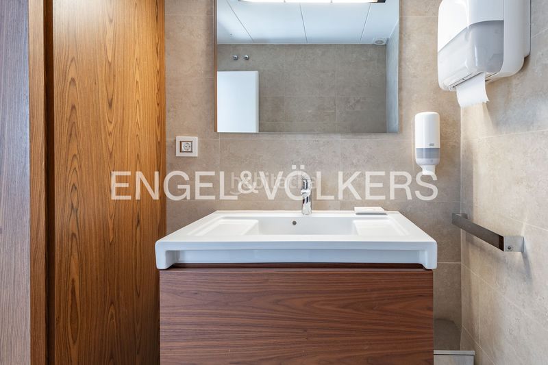 Foto cf7a817d-57d8-4e6d-be1f-7dac5c6ece99. Pis amb calefacció a La Vila Olímpica del Poblenou Barcelona