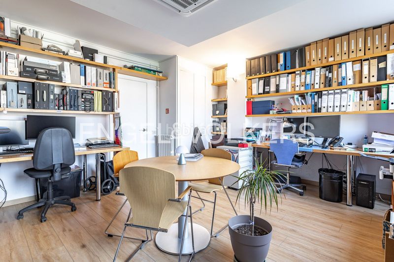 Foto e383e8af-0a5d-4867-ae8f-fc7efc14ad8e. Pis amb calefacció a La Vila Olímpica del Poblenou Barcelona