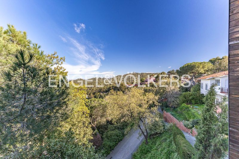 Foto da2ffa87-11db-44ef-9097-d7ff0d203933. Casa amb calefacció piscina a Vallvidrera - Tibidabo - Les Planes Barcelona