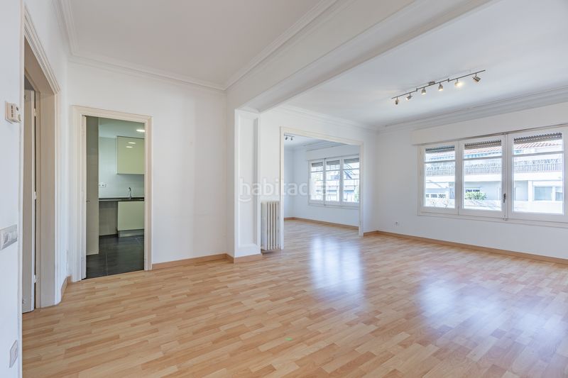 Foto b956a043-a06f-414b-afe2-9c2482d46d5a. Pis amb calefacció a Sant Gervasi - Bonanova Barcelona