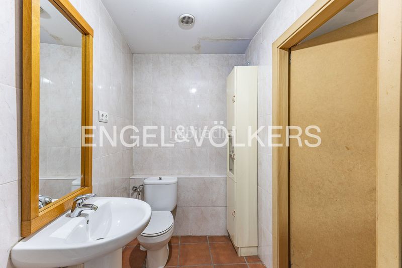Foto 775ccaac-c399-423e-b8e4-645ff1186140. Casa amb calefacció aparcament a San Pere Terrassa