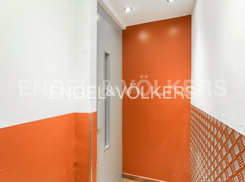 Foto 254c12e7-7142-41d8-9989-a042592e8400. Pis amb calefacció a Raval Barcelona